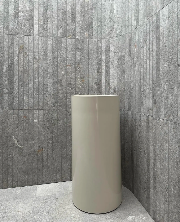 Pedestal Washroom